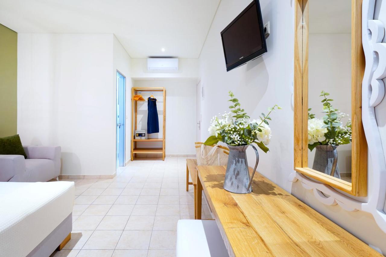 Blue View Hotel Лименария Екстериор снимка